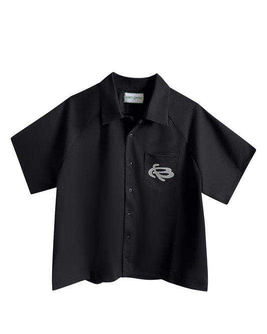 BLACK RAGLAN CUT MESH POCKET TEE